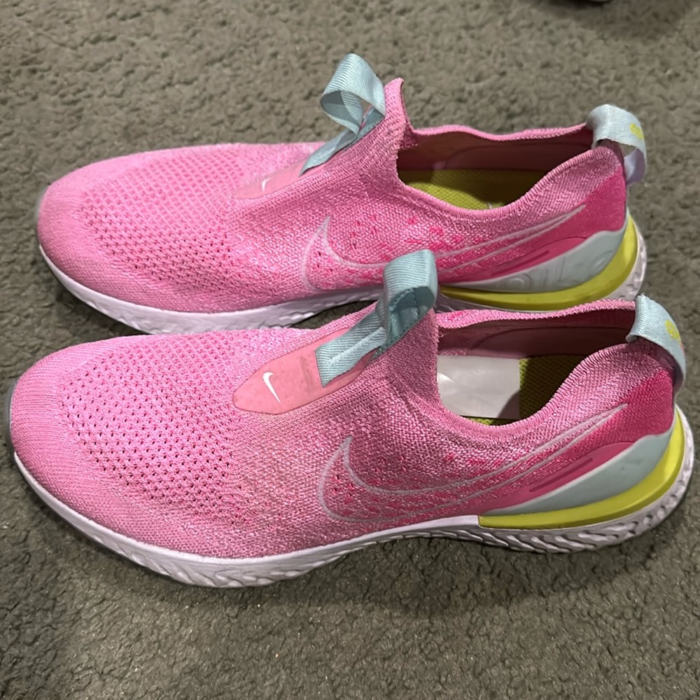 Nike Flyknit Epic React